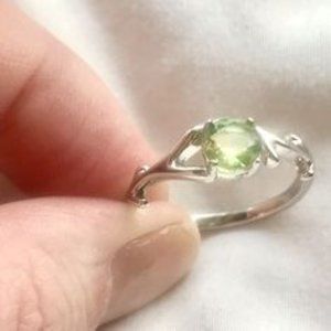 Green Two Toned Topaz Ring Size 8 Fragrant Jewels